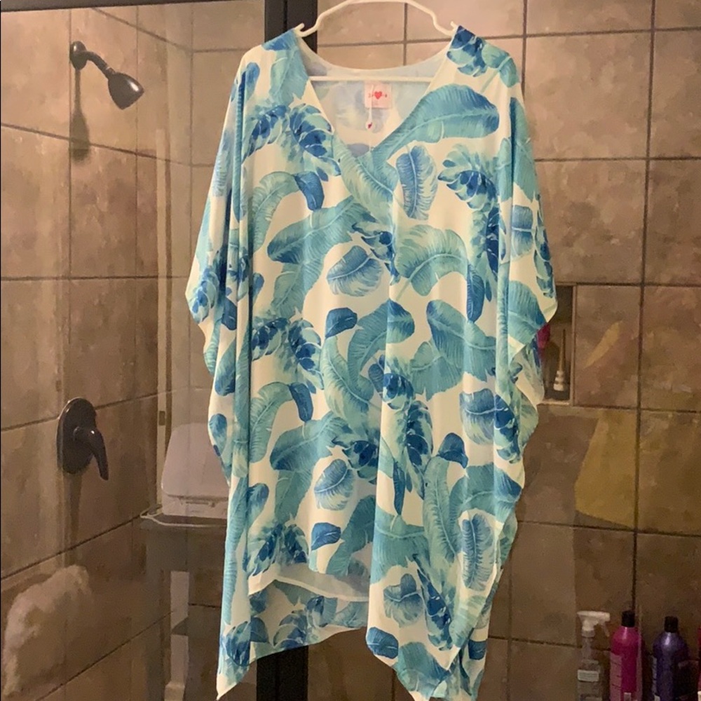 Buddy Love Tunic